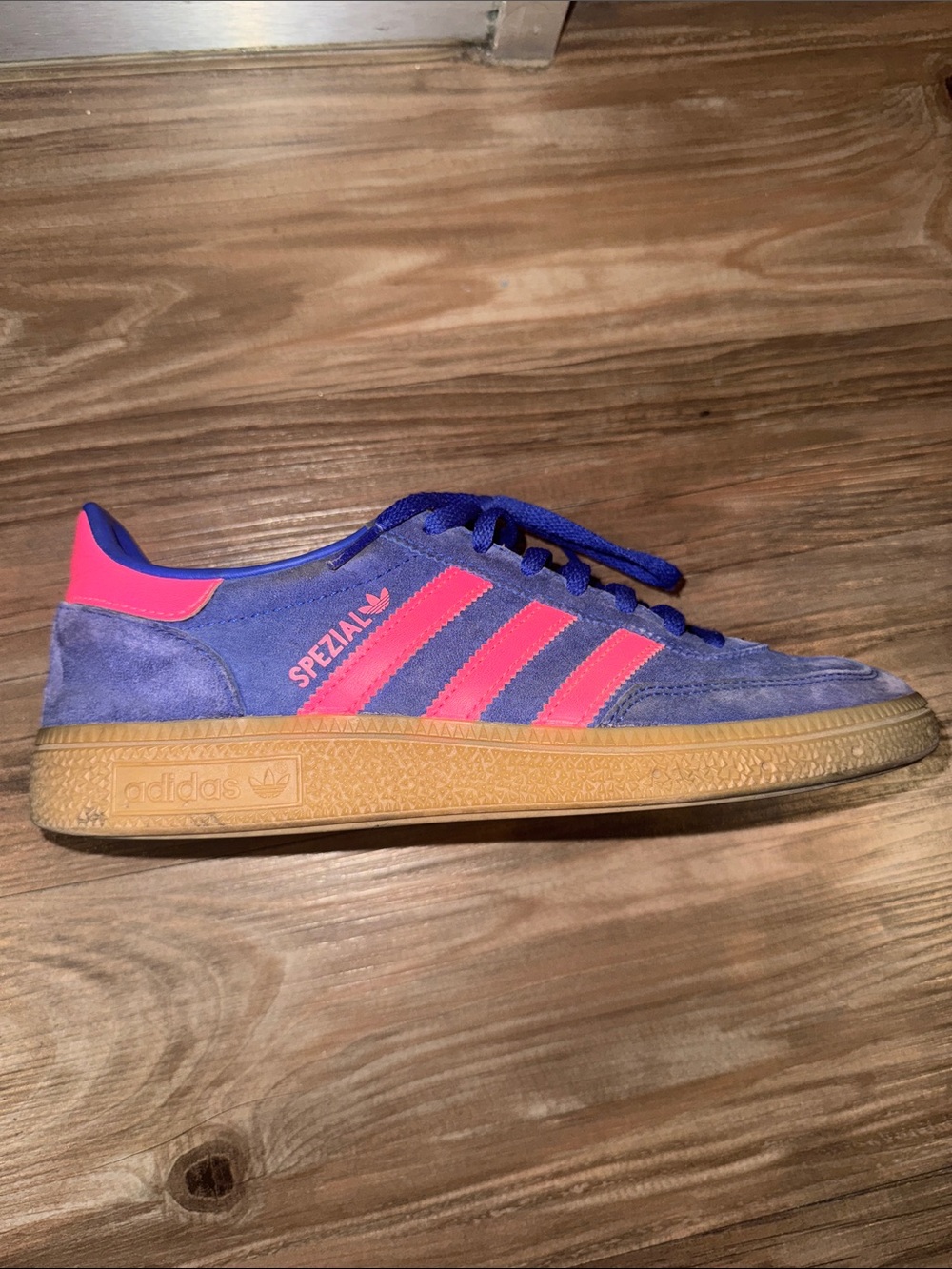 Adidas handball spezial indigo blue Suede Sneaker with Pink neon Stripes
